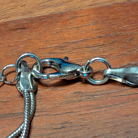 NEW stainless steel bracelet 8in. - Picture 5 of 8